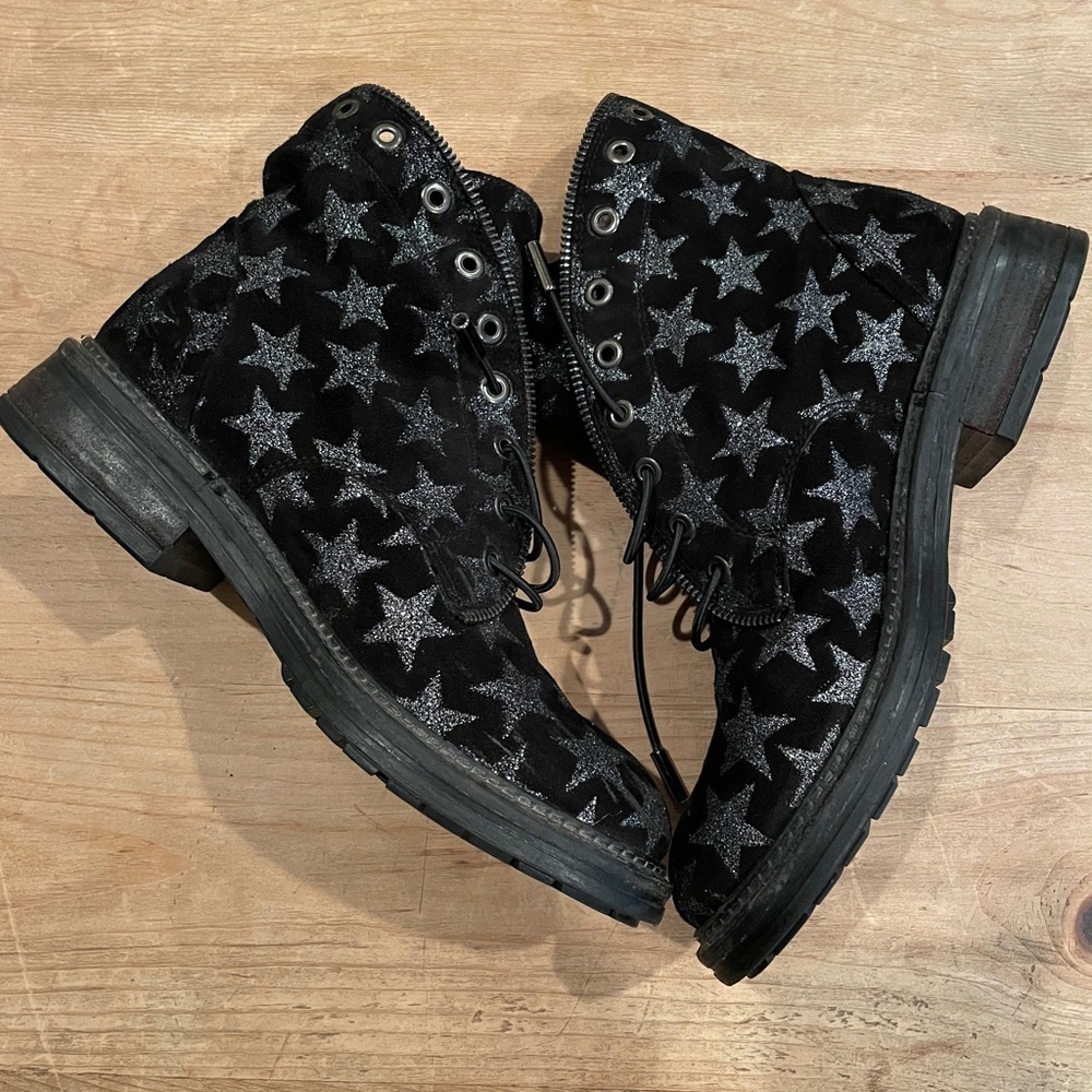 NWOT Weekend Combat Lugg Sole boots Moto edgy modern y2k 6.5